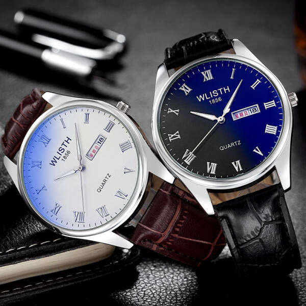 Dual calendar quartz watch